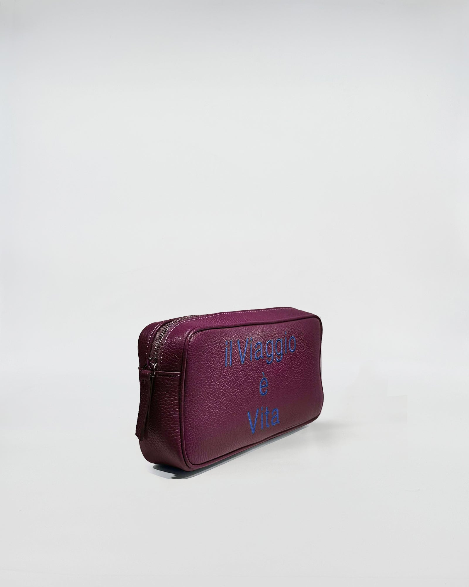 Beauty in pelle personalizzato - beauty case in pelle con personalizzazione, colore bordeaux.
