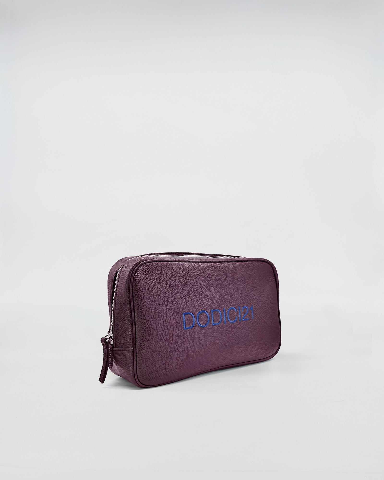 BEAUTY MEDIUM IN PELLE PERSONALIZZATO elegante borsa in pelle viola con personalizzazione ricamata.
