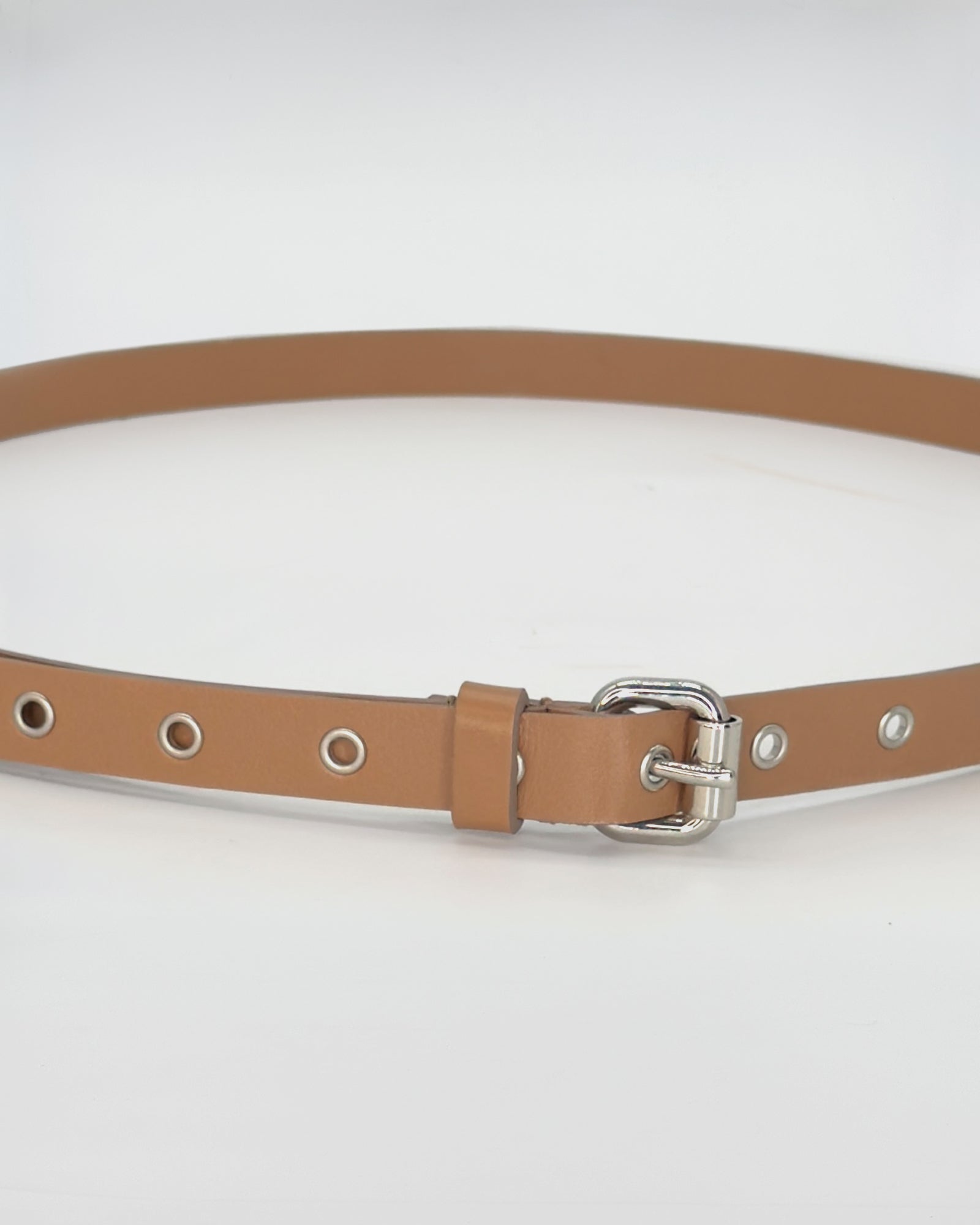 CINTURA CON OCCHIELLI