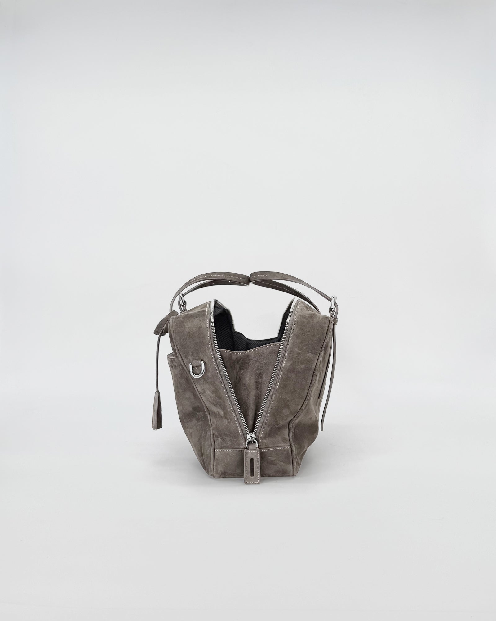 Elegant Frida Medium Nabuk bag in soft, gray nubuck leather with a modern design and vintage charm.