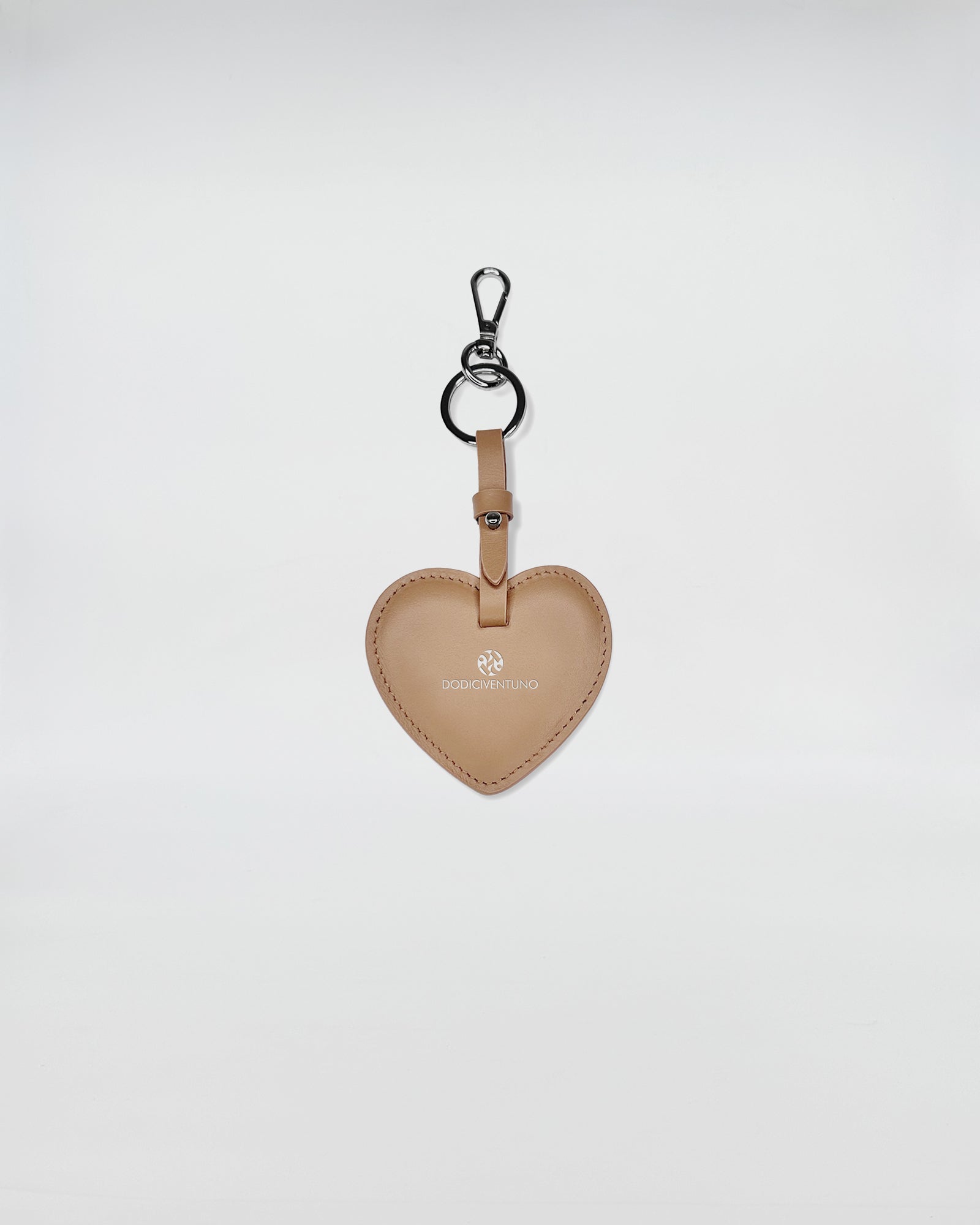 PORTACHIAVI IN PELLE CUORE - charms in pelle a forma di cuore con anello rimovibile in metallo.