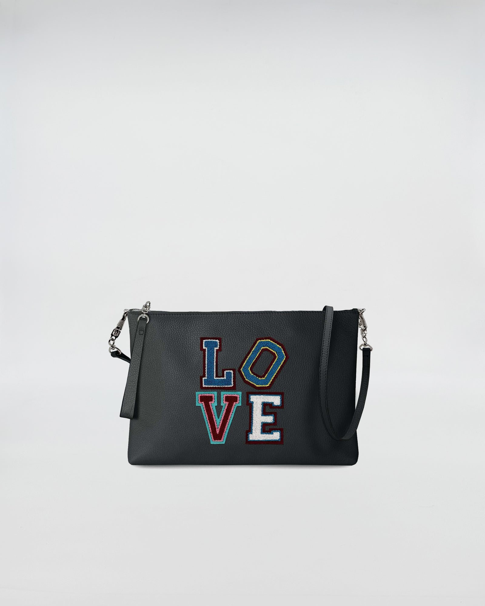 BUSTA A4 CON TRL LOVE, borsa elegante con patch LOVE e tracolla rimovibile, design pratico e ironico.
