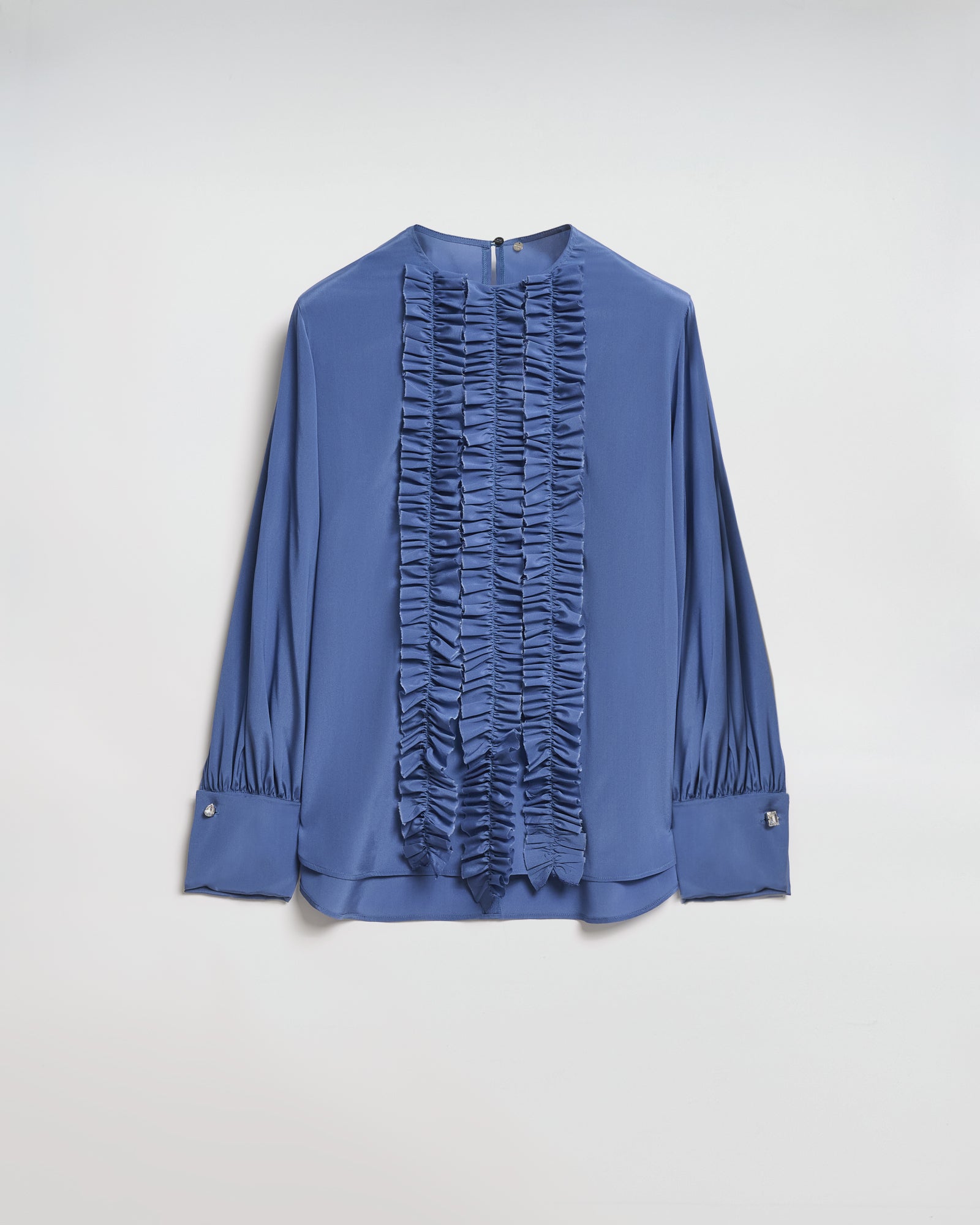 CAMICIA CHARLOTTE IN SETA CON ROUCHES E POLSI CON GEMELLI, blusa blu con rouches e polsini eleganti.