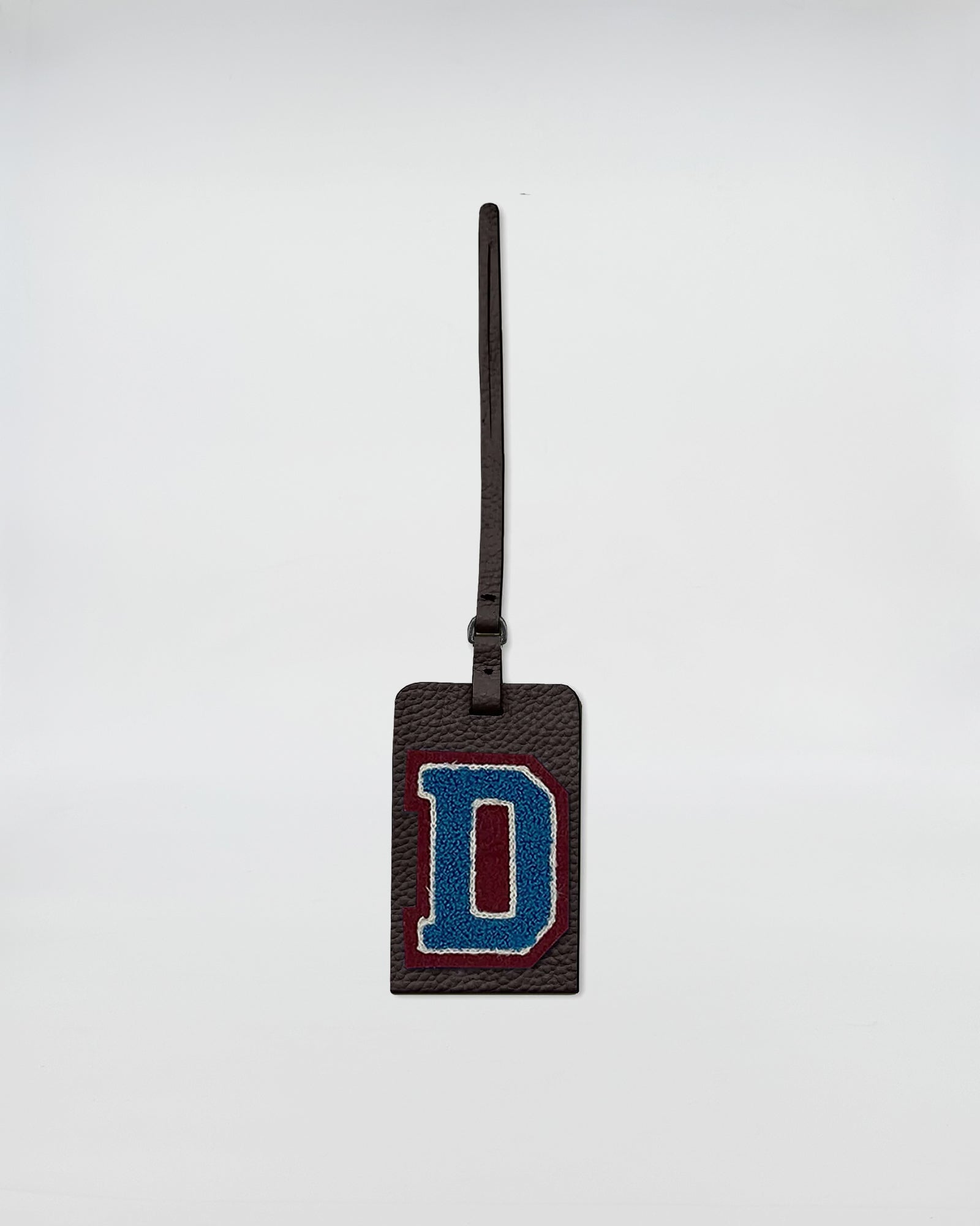 CHARM PERSONALIZZATO PATCH in pelle con patch ricamato lettera D, accessorio per borse unico e personalizzabile.