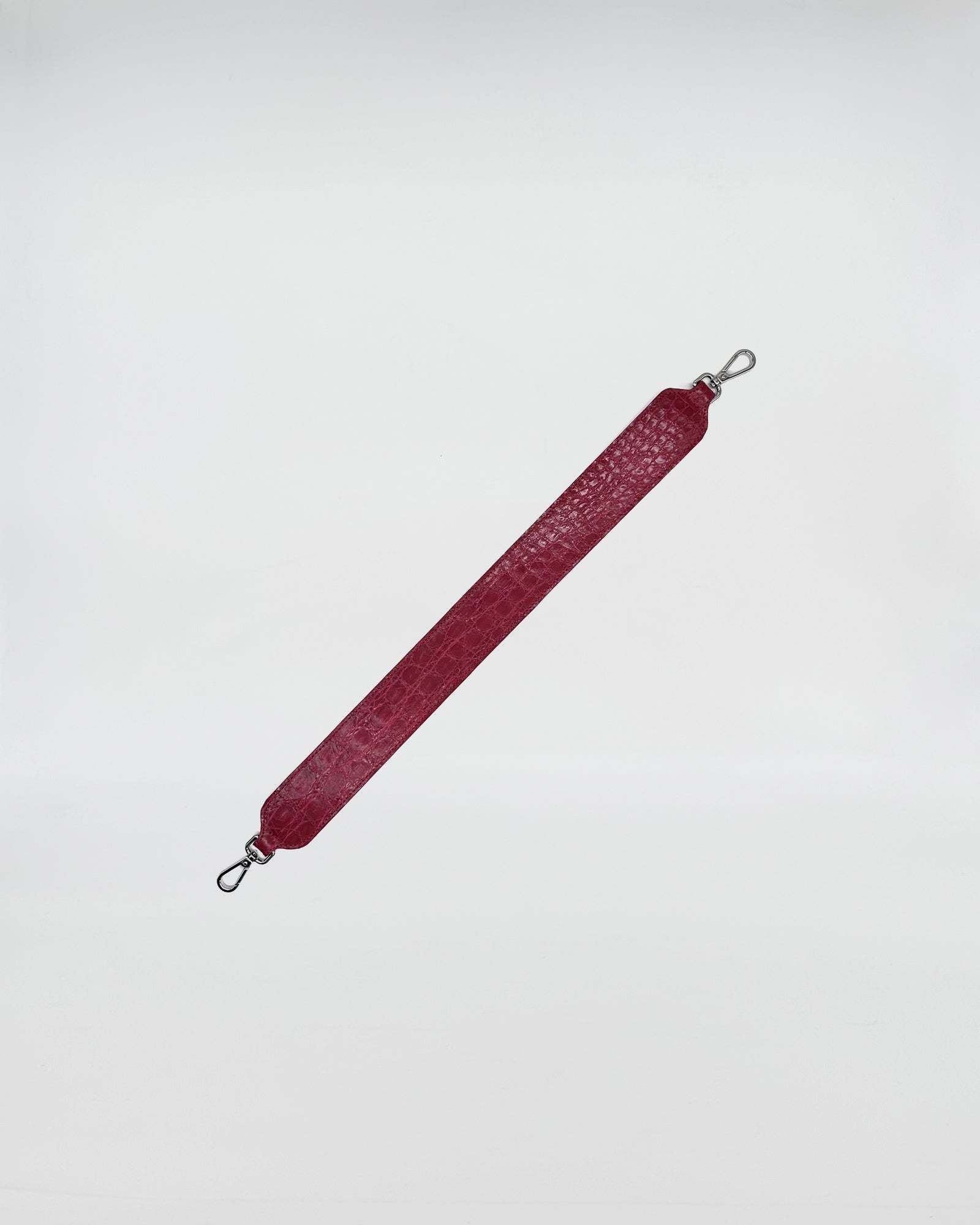 MANICO A SPALLA COCCO RECYCLE in un elegante colore bordeaux, accessorio ideale per borse di lusso.