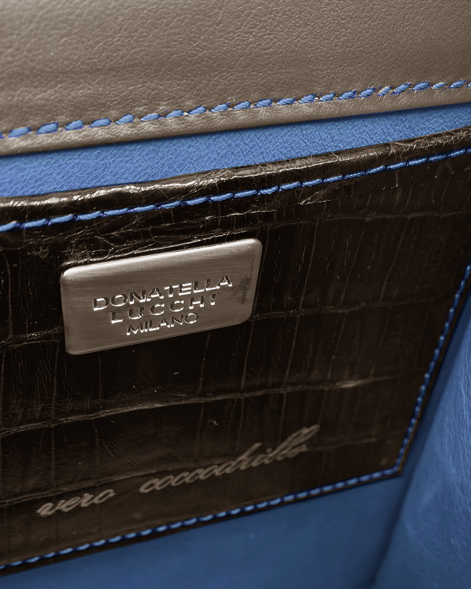 SISSI - COCCO RECYCLE inner suede lining with elegant stitching and logo detail.