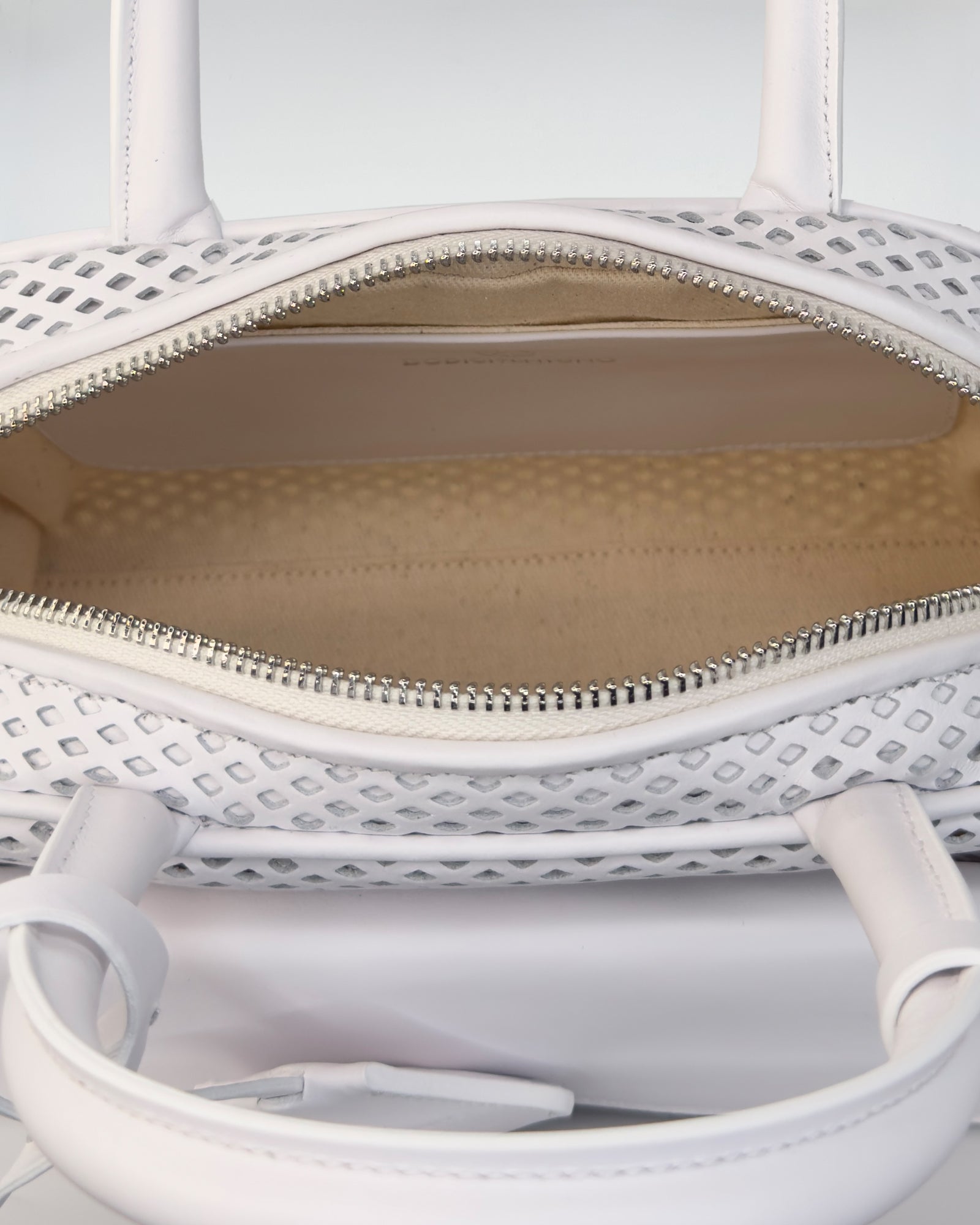 ZOE MINI VITELLO FORATO